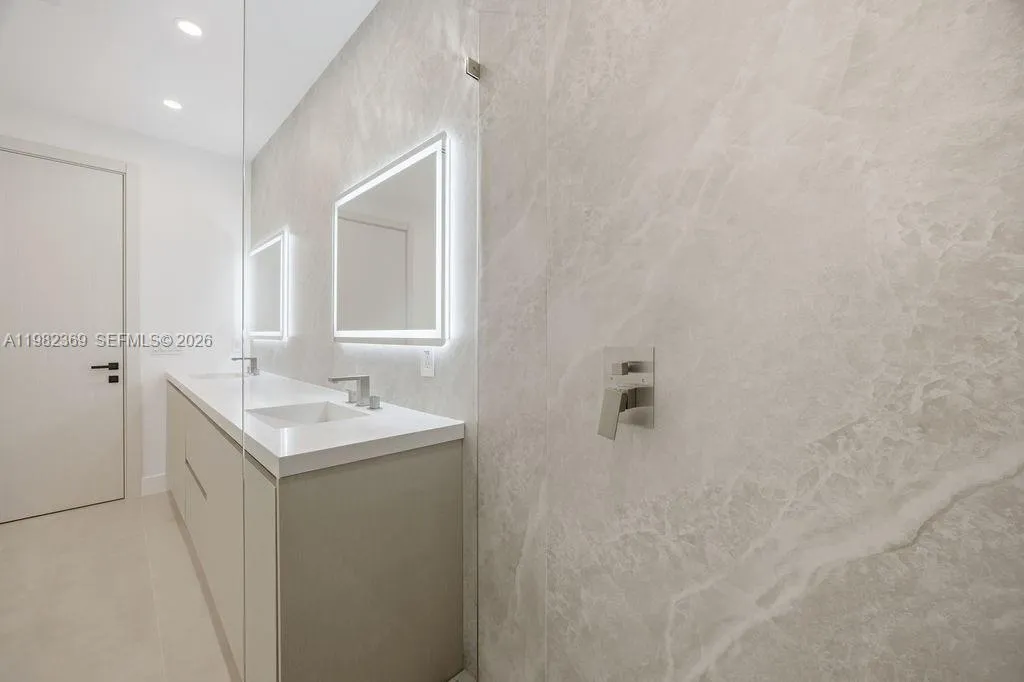 1321 NE 13th Ave # 1321, Fort Lauderdale FL 33304