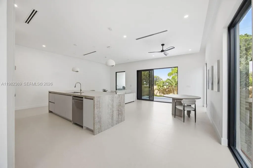 1321 NE 13th Ave # 1321, Fort Lauderdale FL 33304