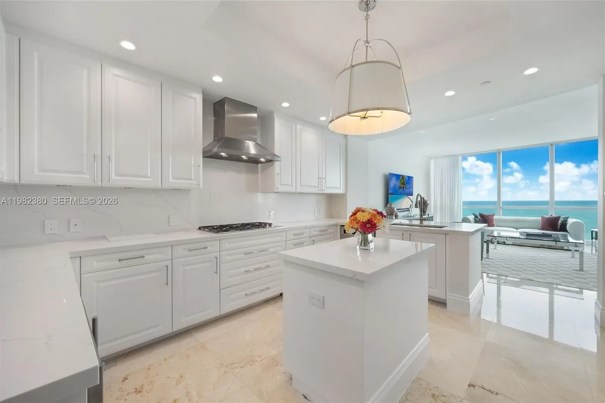 10295 Collins Ave # 2203, Bal Harbour FL 33154