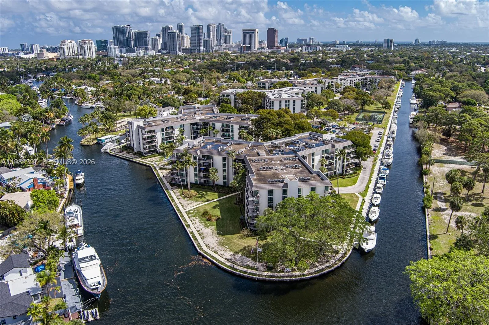 1201 River Reach Dr # 102, Fort Lauderdale FL 33315