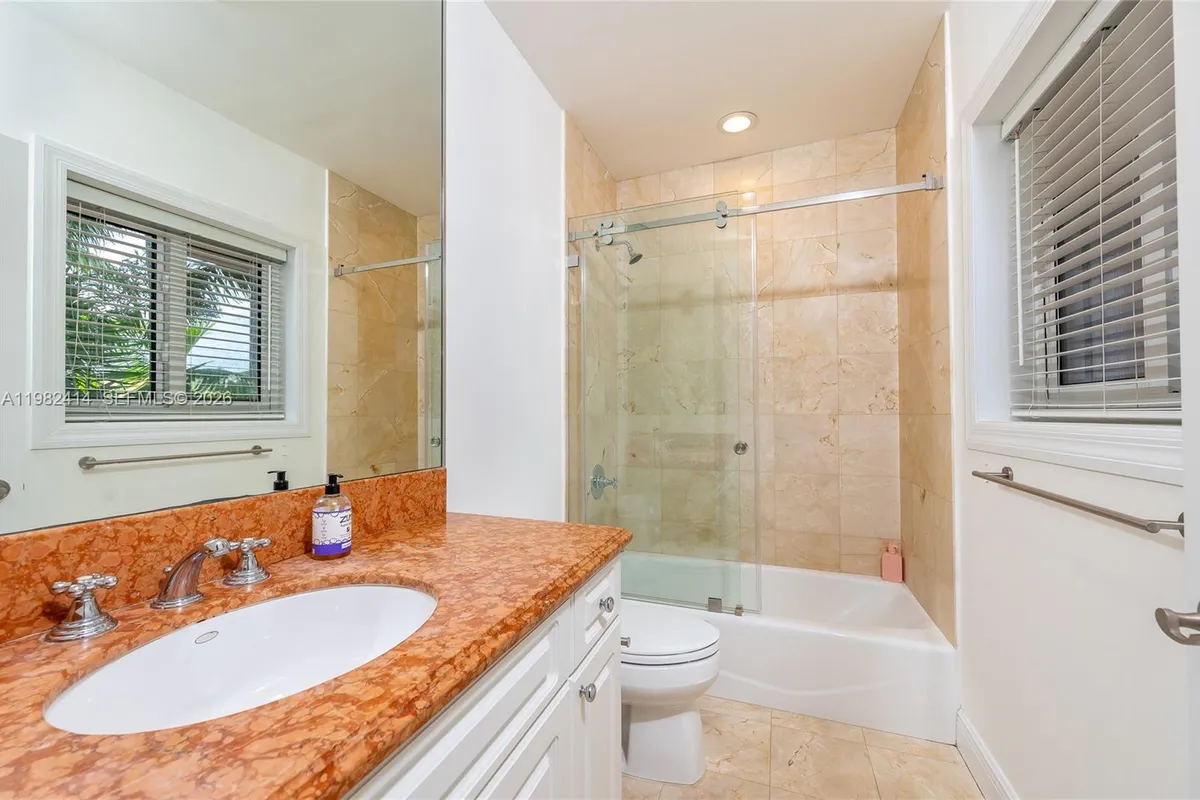 760 Glenridge Rd, Key Biscayne FL 33149