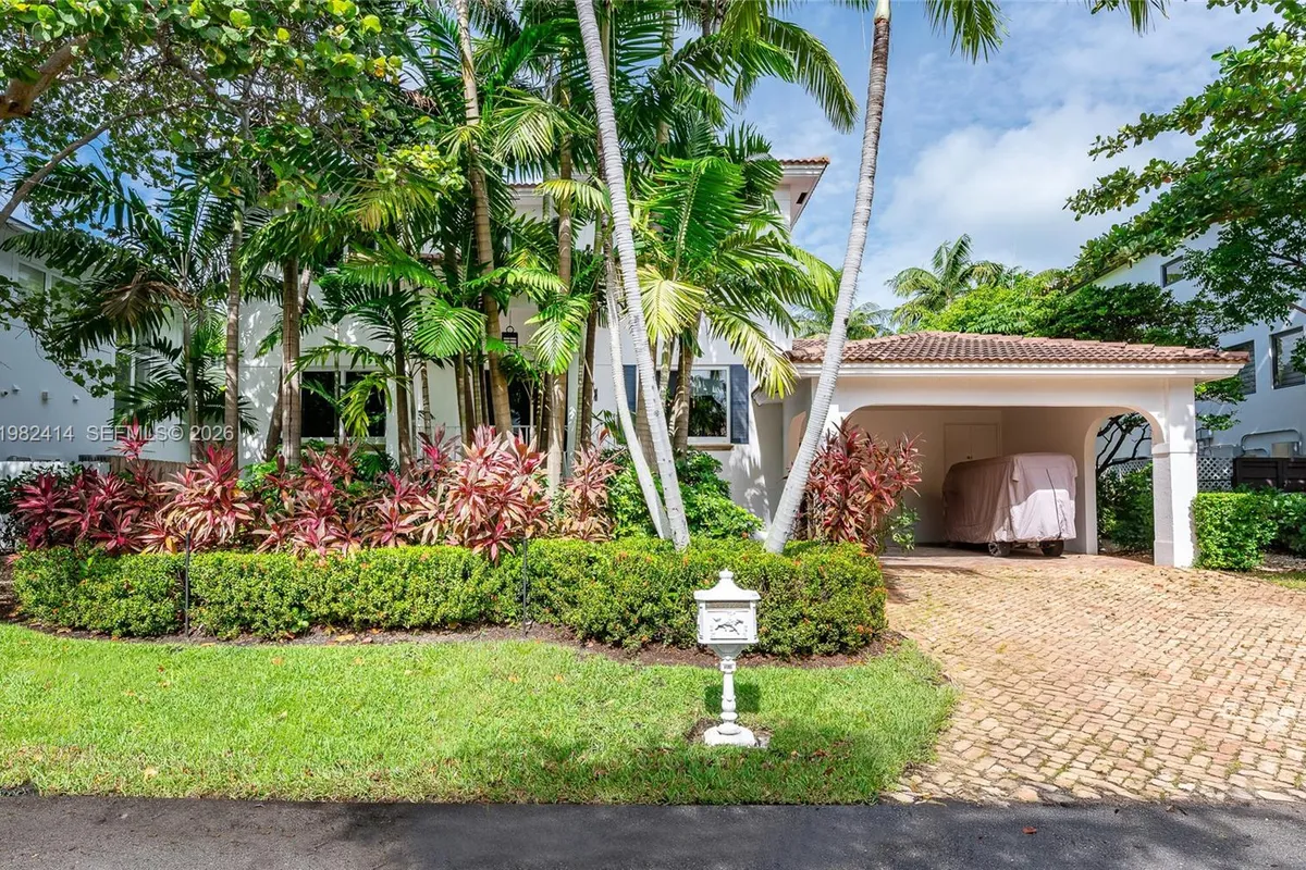 760 Glenridge Rd, Key Biscayne FL 33149