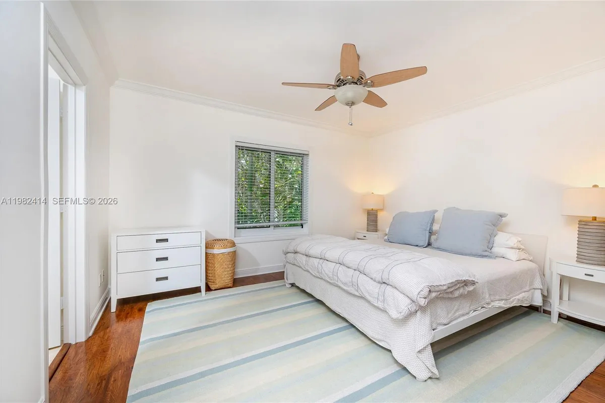 760 Glenridge Rd, Key Biscayne FL 33149