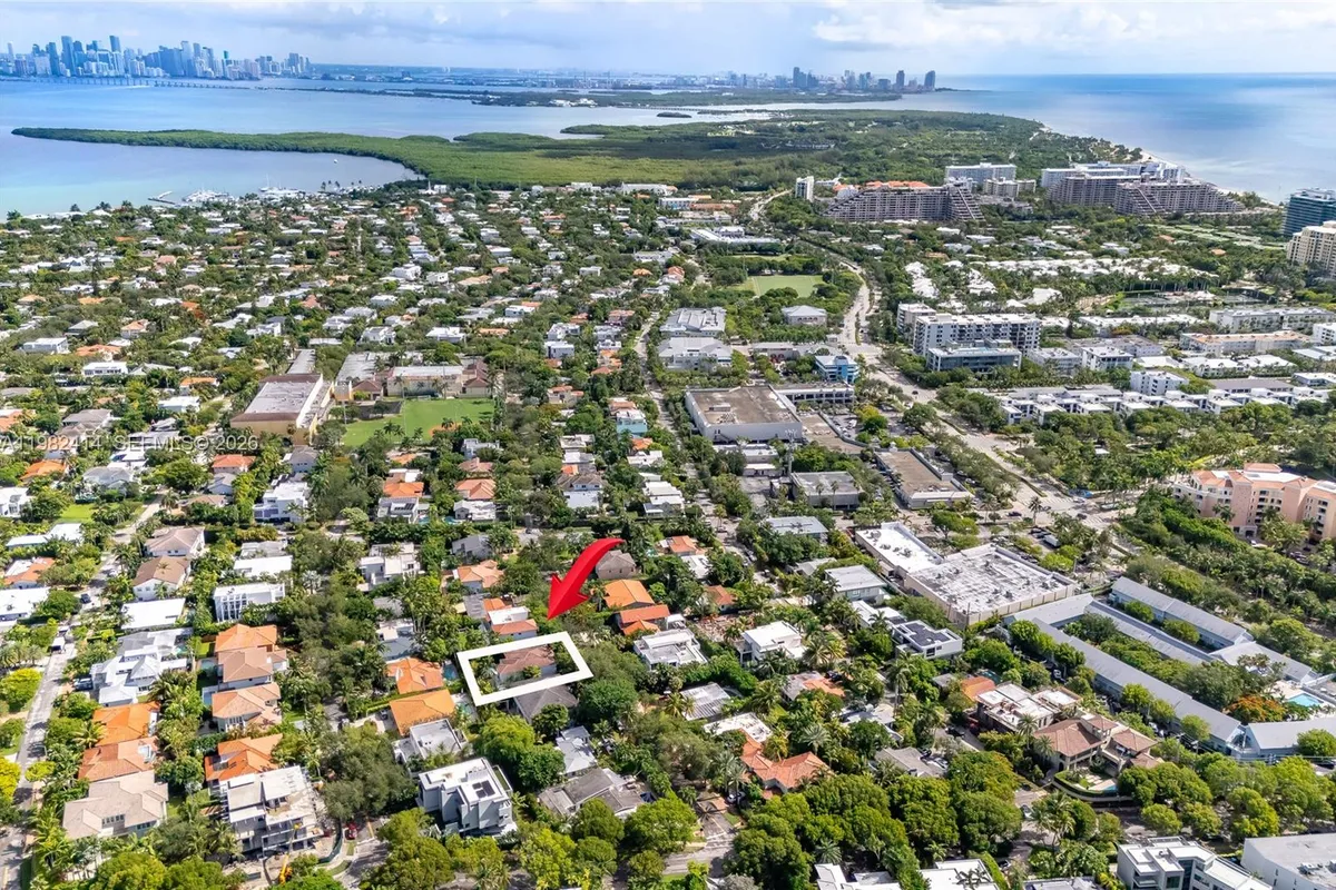 760 Glenridge Rd, Key Biscayne FL 33149