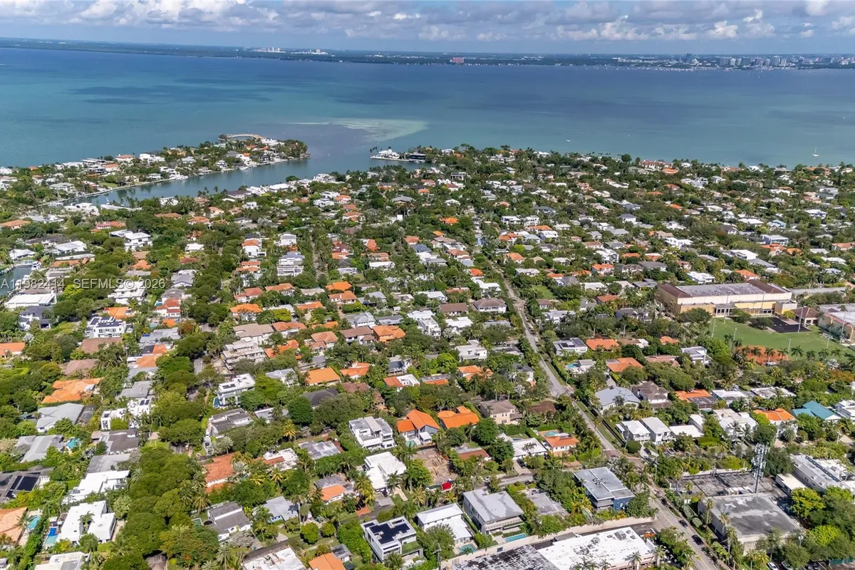 760 Glenridge Rd, Key Biscayne FL 33149