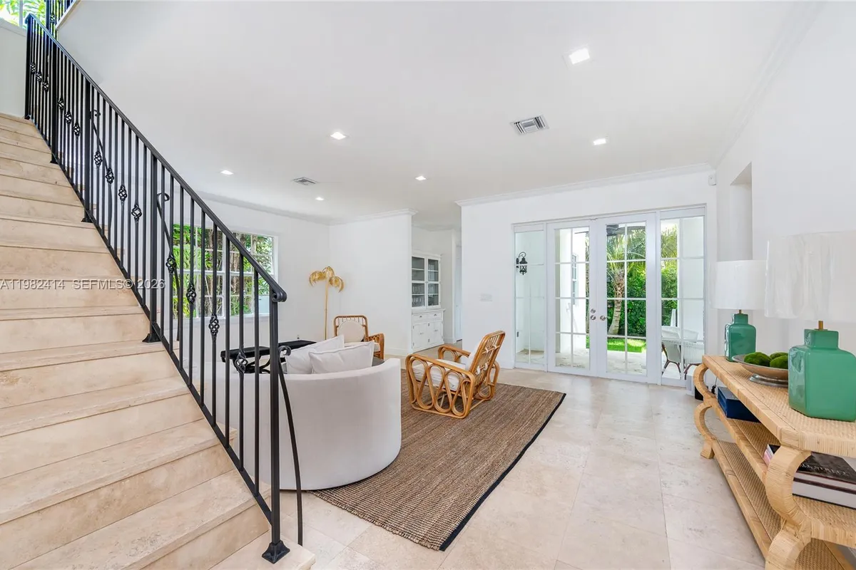 760 Glenridge Rd, Key Biscayne FL 33149