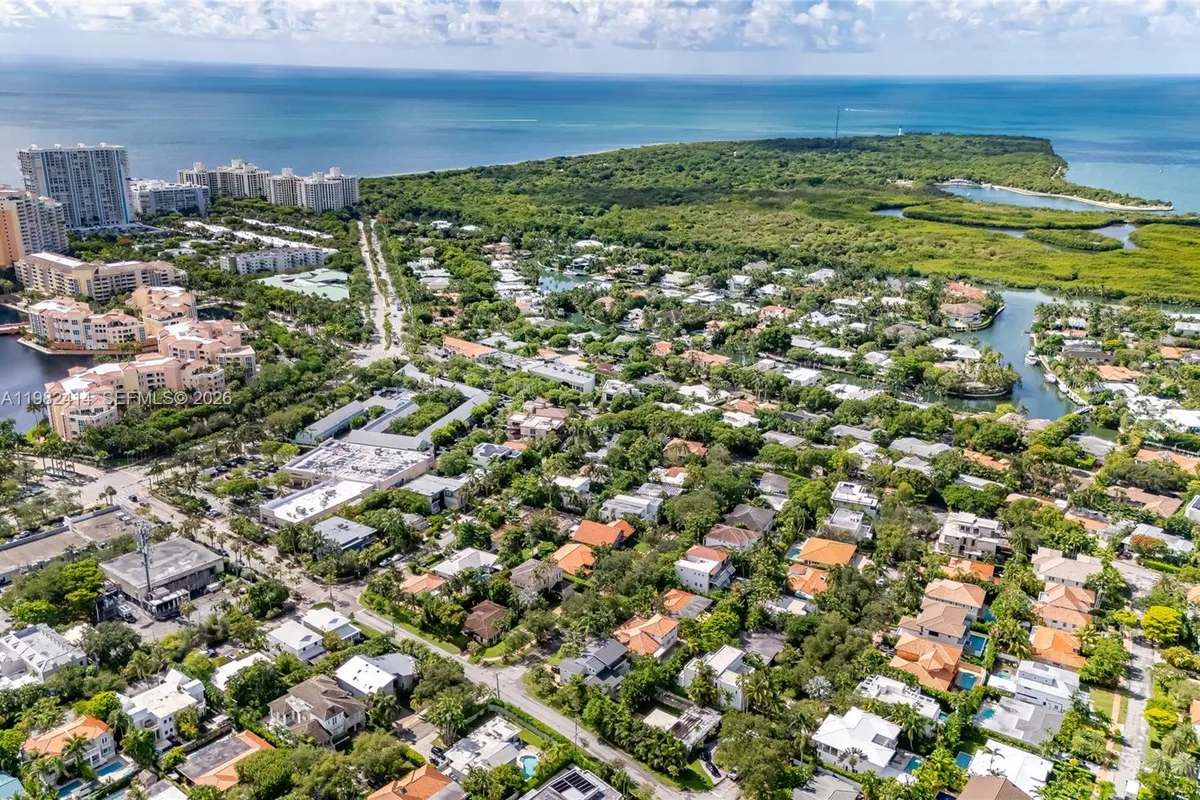 760 Glenridge Rd, Key Biscayne FL 33149