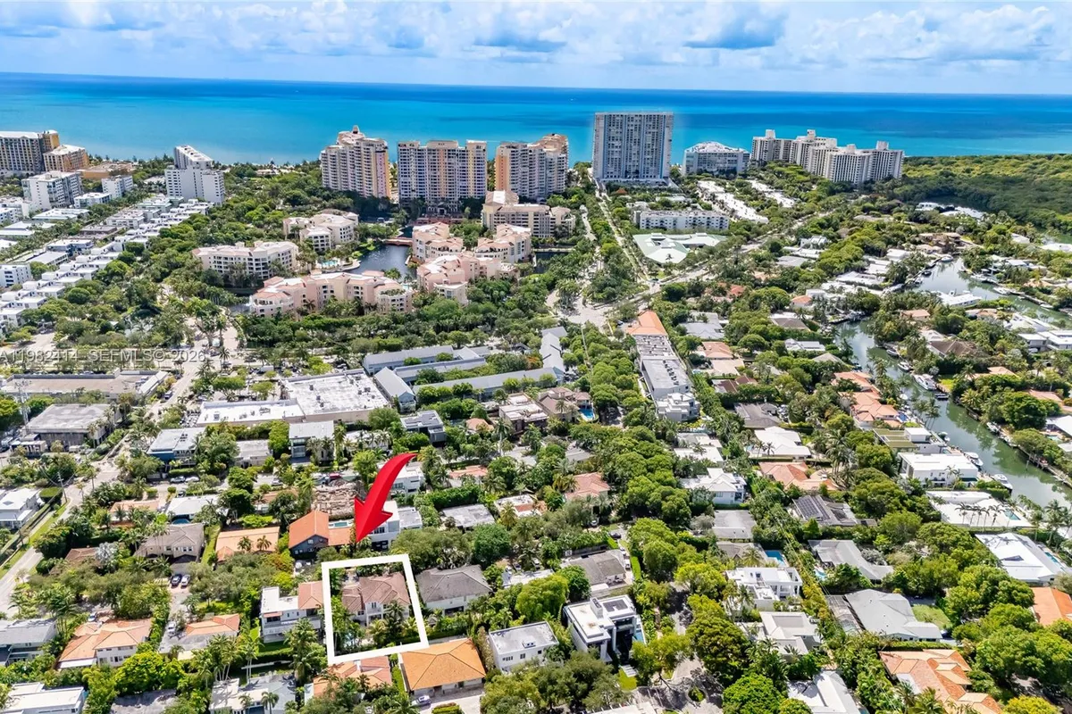 760 Glenridge Rd, Key Biscayne FL 33149