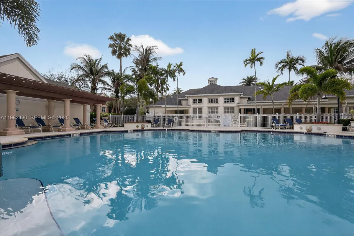 156 Aragon Way # 103, Jupiter FL 33458