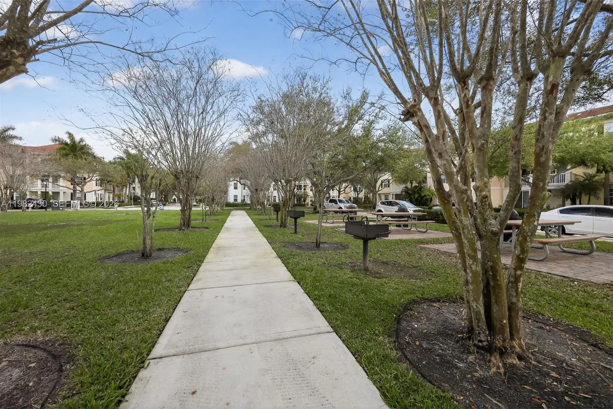 156 Aragon Way # 103, Jupiter FL 33458