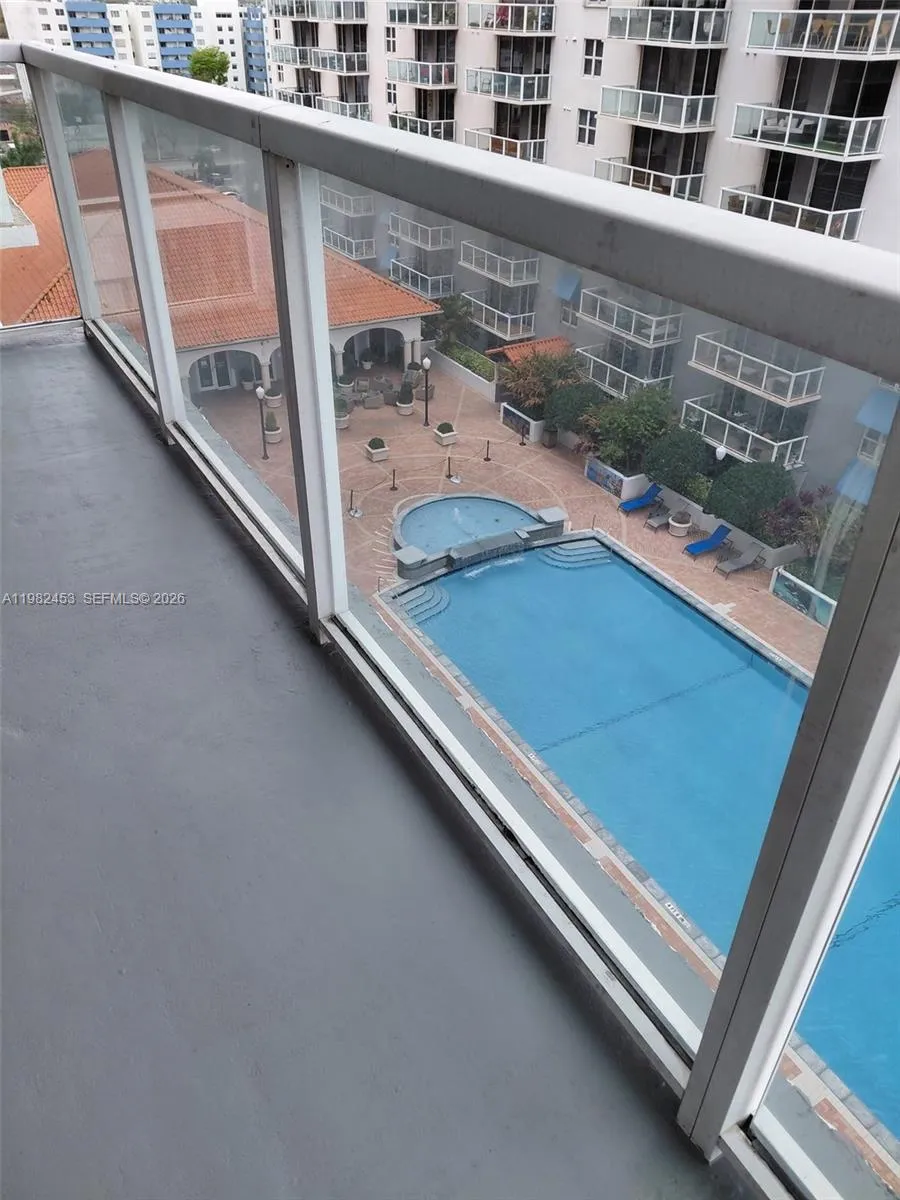 5077 NW 7th St # 1006, Miami FL 33126