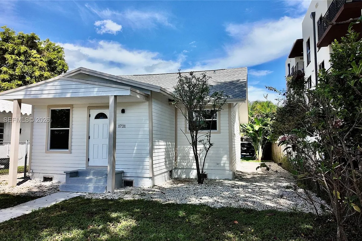 1721 Fletcher St, Hollywood FL 33020