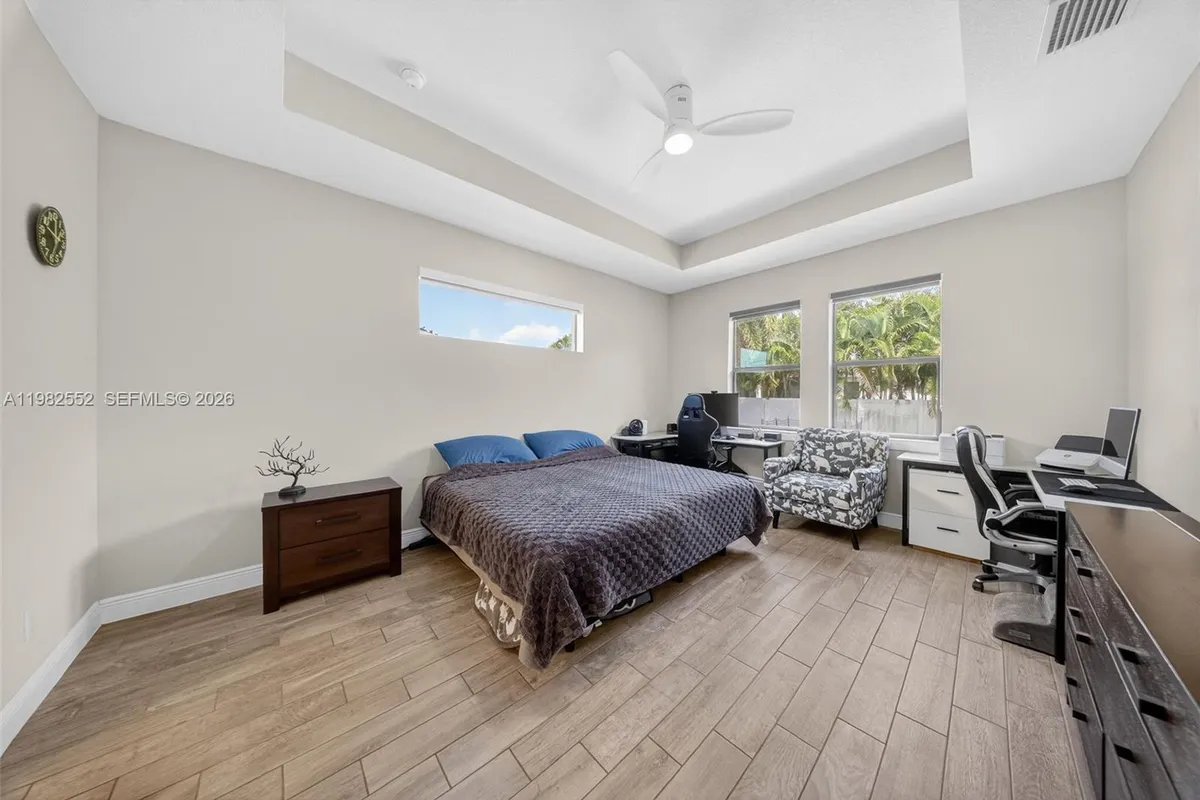 2205 SW 13TH ST, Cape Coral FL 33991