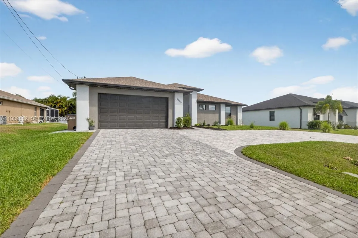 2205 SW 13TH ST, Cape Coral FL 33991