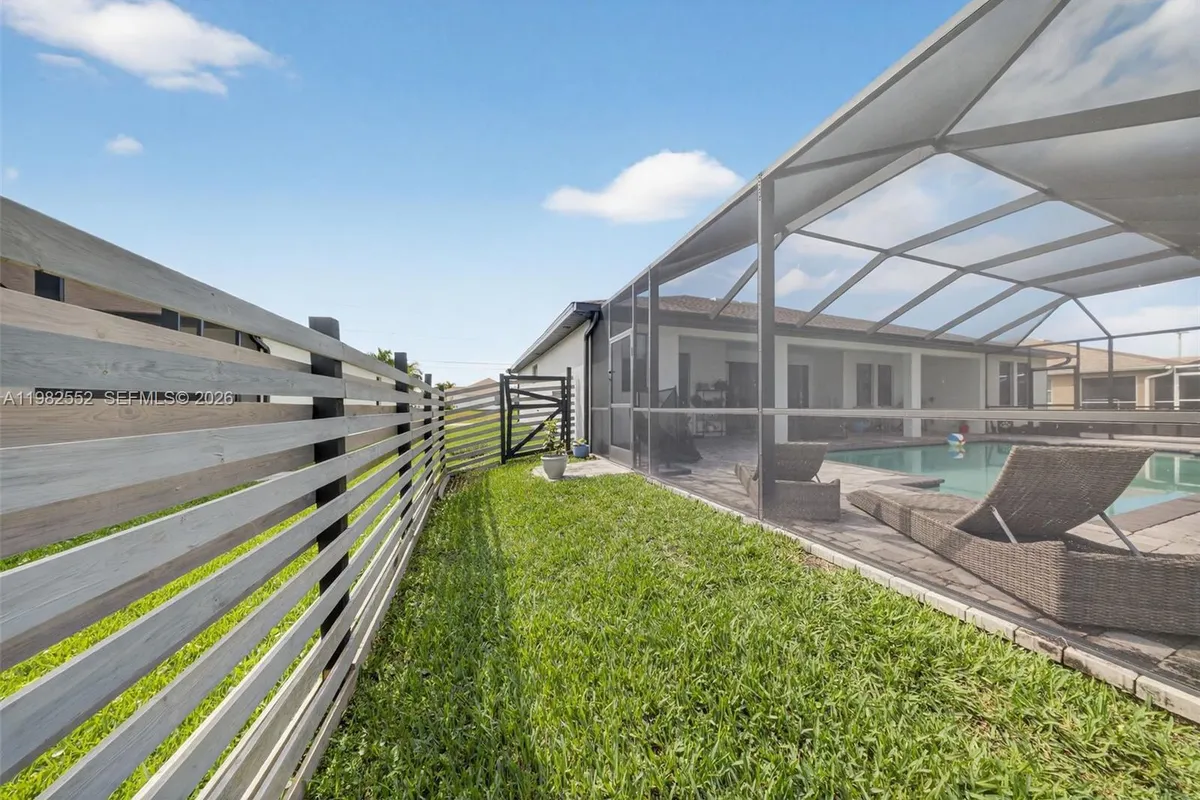 2205 SW 13TH ST, Cape Coral FL 33991