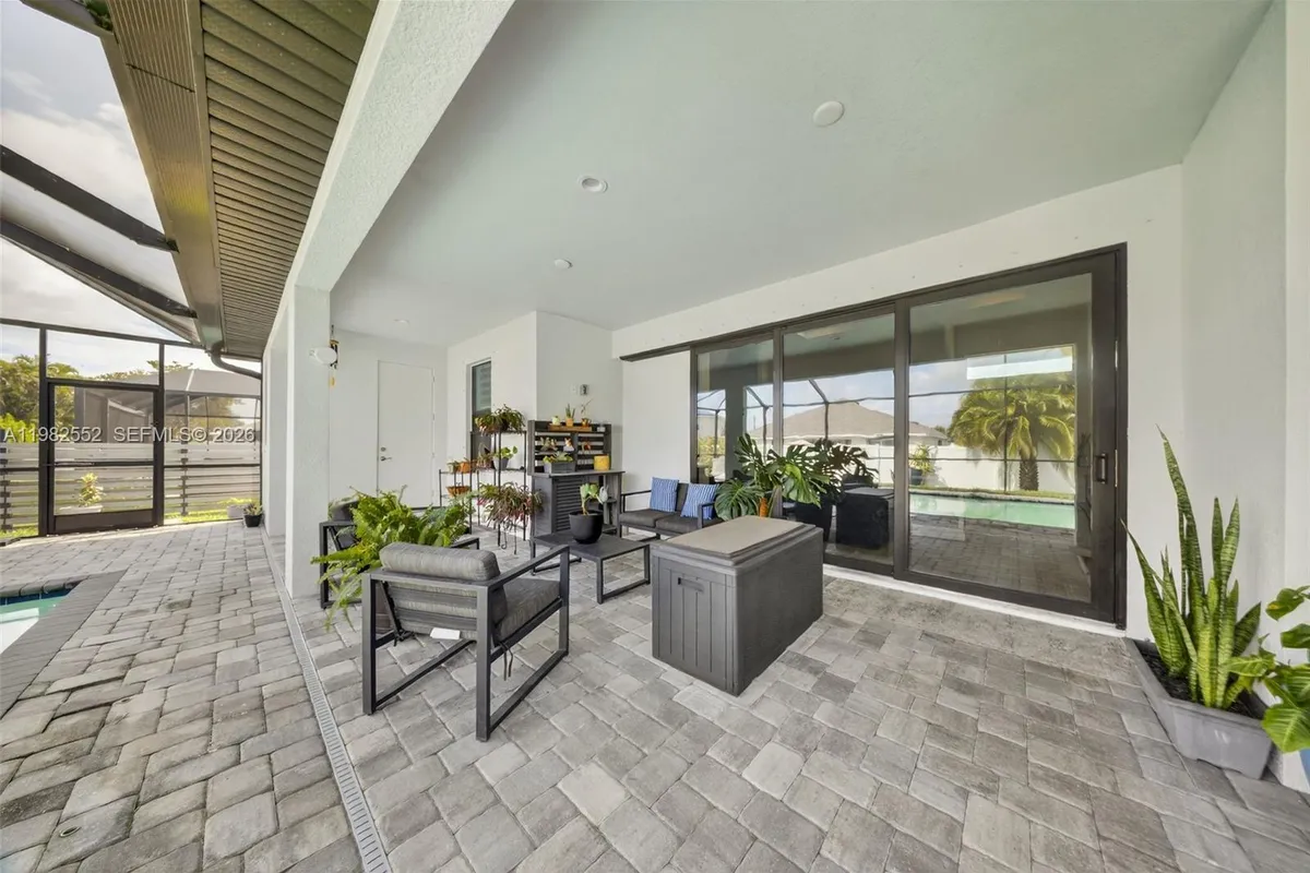 2205 SW 13TH ST, Cape Coral FL 33991