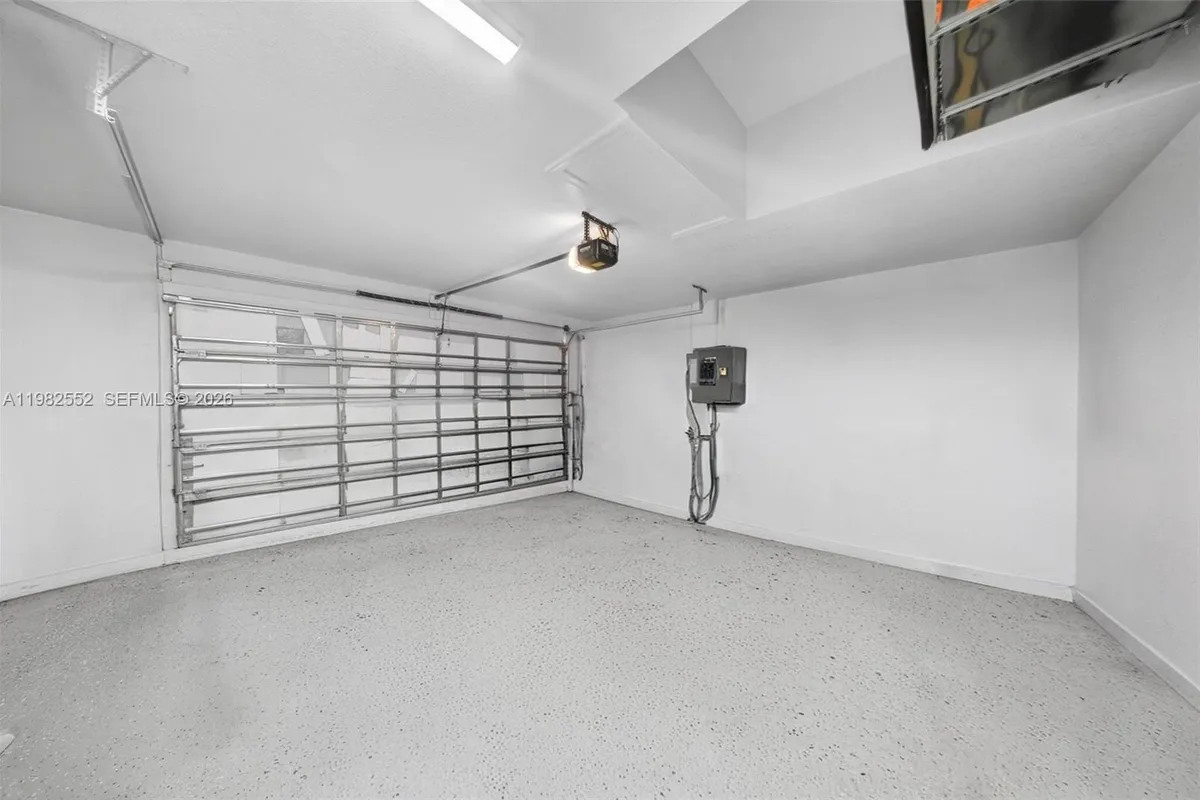 2205 SW 13TH ST, Cape Coral FL 33991