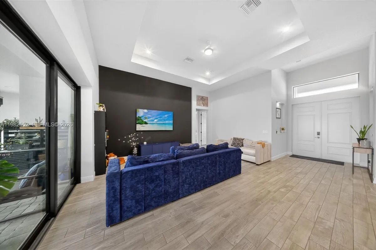 2205 SW 13TH ST, Cape Coral FL 33991