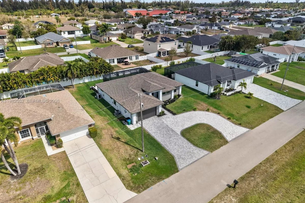 2205 SW 13TH ST, Cape Coral FL 33991