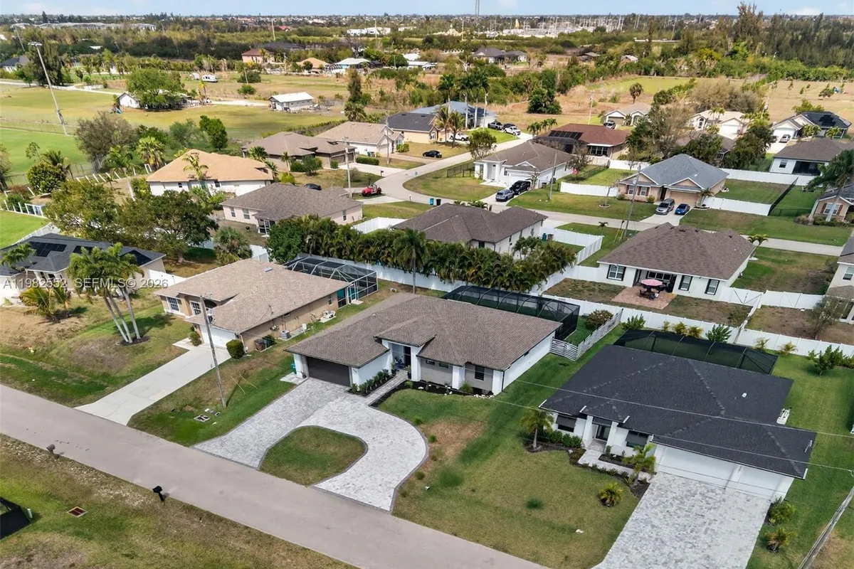 2205 SW 13TH ST, Cape Coral FL 33991