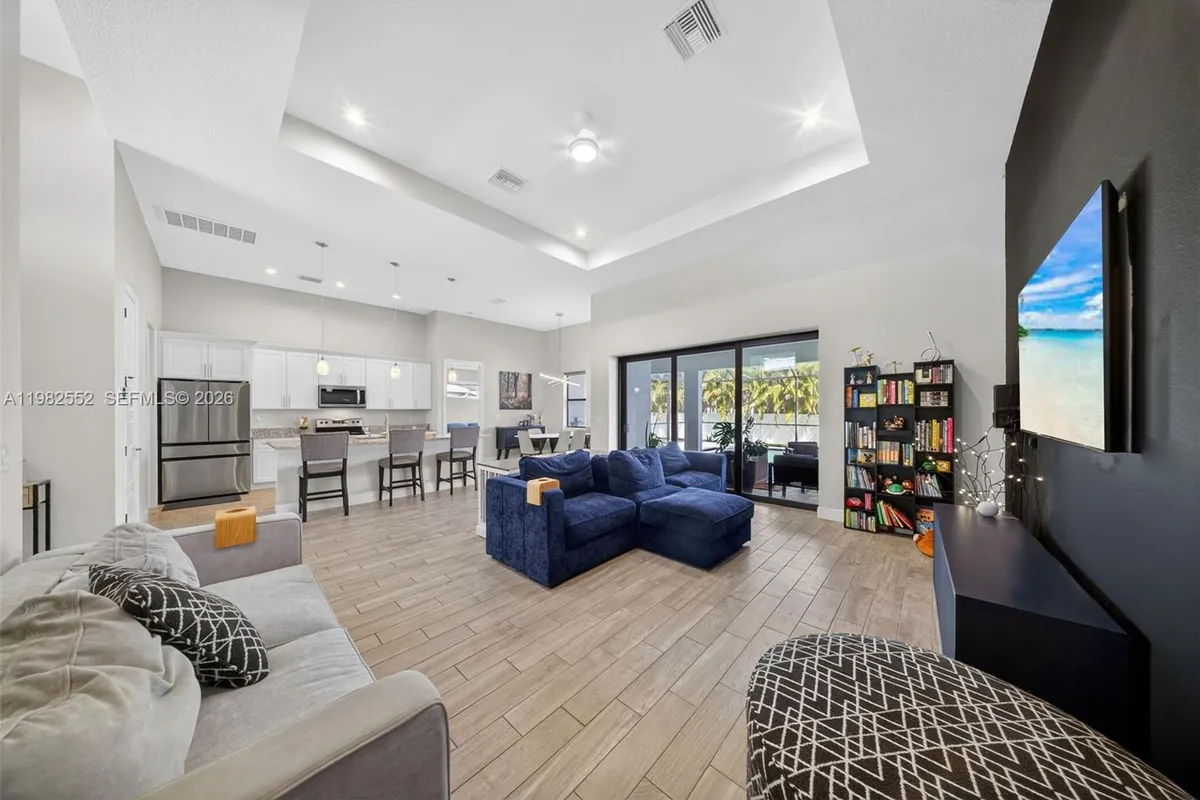 2205 SW 13TH ST, Cape Coral FL 33991