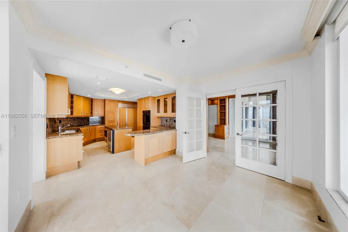 430 Grand Bay Dr # 902, Key Biscayne FL 33149