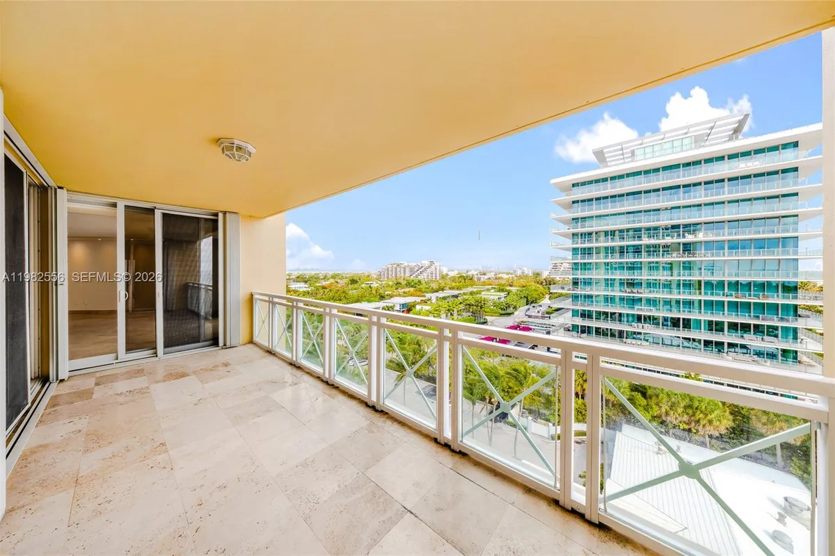 430 Grand Bay Dr # 902, Key Biscayne FL 33149