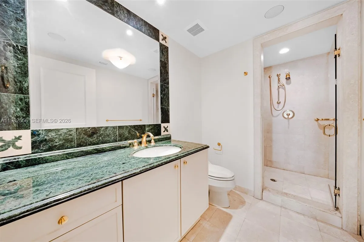 430 Grand Bay Dr # 902, Key Biscayne FL 33149