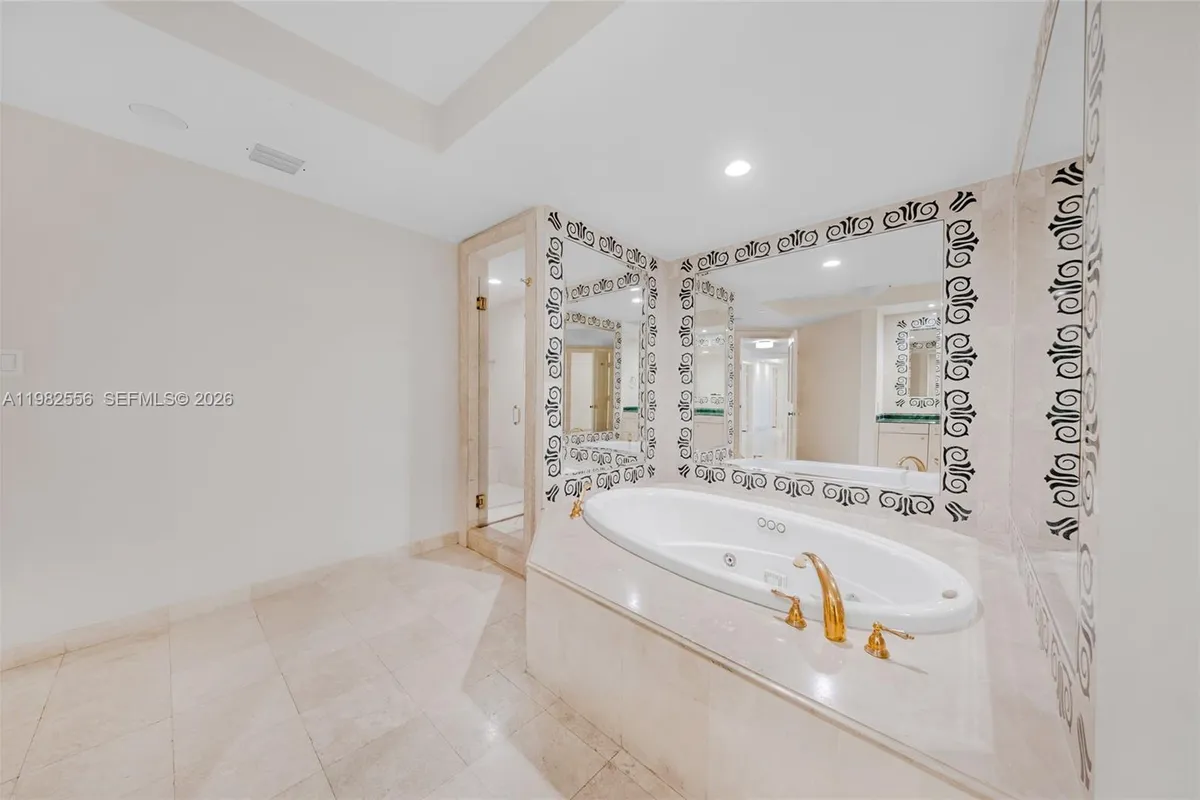 430 Grand Bay Dr # 902, Key Biscayne FL 33149