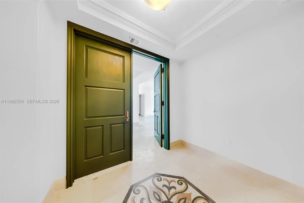 430 Grand Bay Dr # 902, Key Biscayne FL 33149