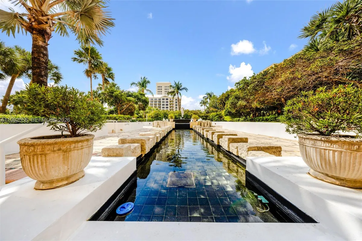 430 Grand Bay Dr # 902, Key Biscayne FL 33149