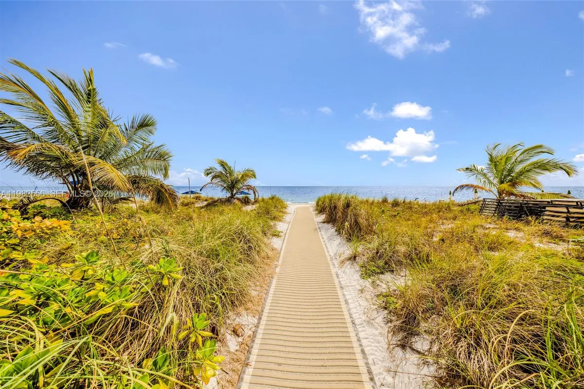 430 Grand Bay Dr # 902, Key Biscayne FL 33149