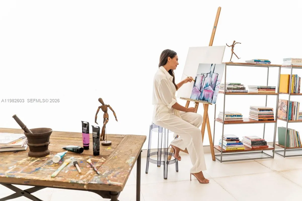 1011 W 48th St # 8, Miami Beach FL 33140