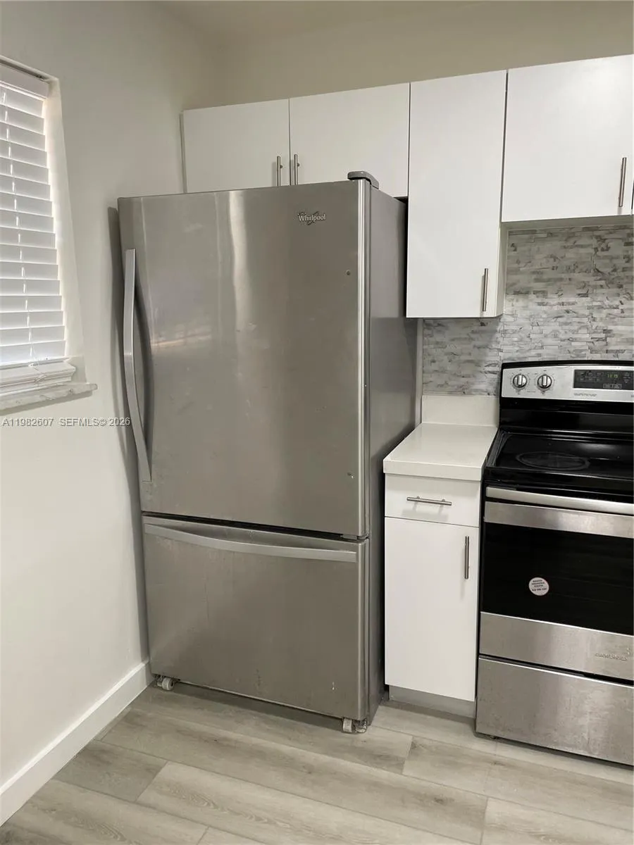 365 NE 125th St # 409, North Miami FL 33161