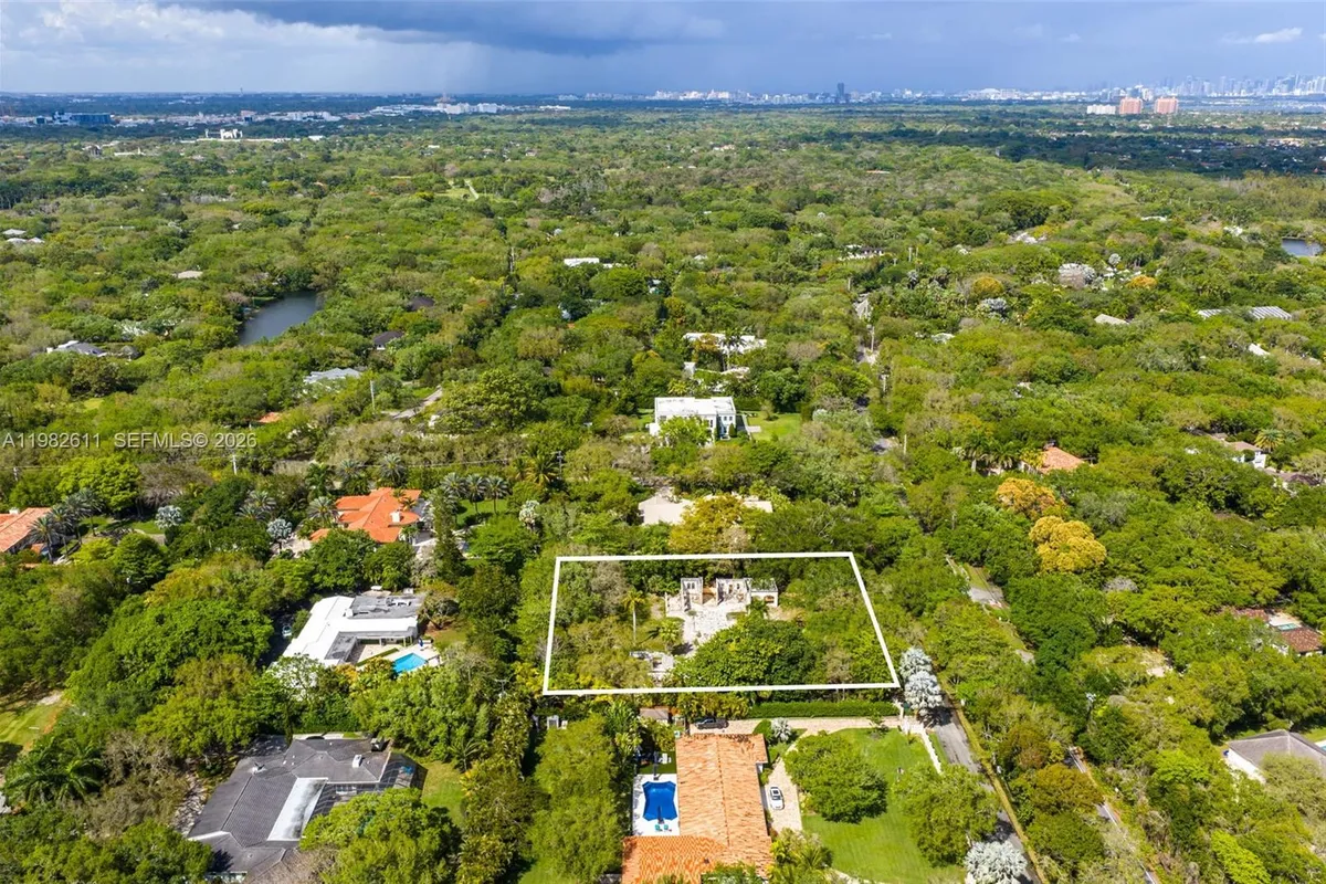 10550 Old Cutler Rd, Coral Gables FL 33156