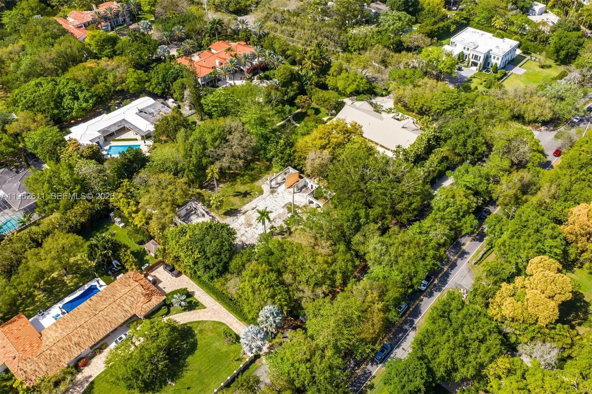 10550 Old Cutler Rd, Coral Gables FL 33156