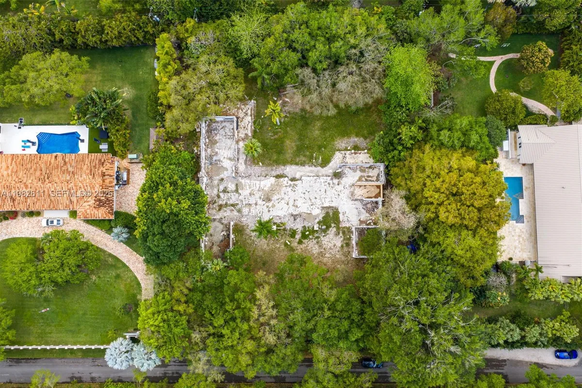 10550 Old Cutler Rd, Coral Gables FL 33156