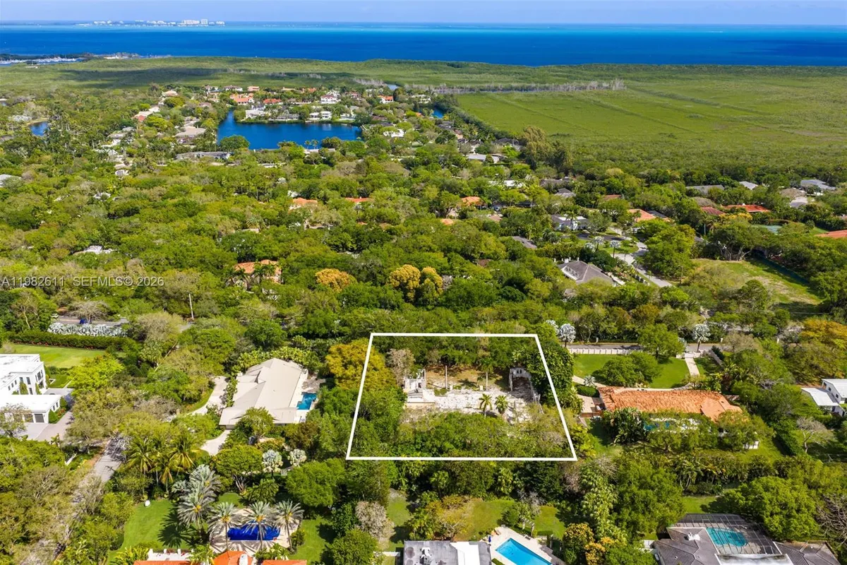 10550 Old Cutler Rd, Coral Gables FL 33156