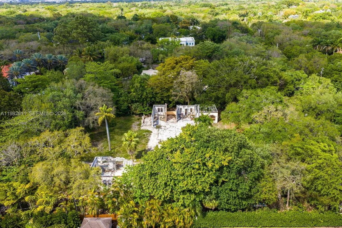 10550 Old Cutler Rd, Coral Gables FL 33156