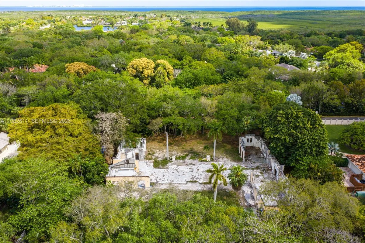 10550 Old Cutler Rd, Coral Gables FL 33156