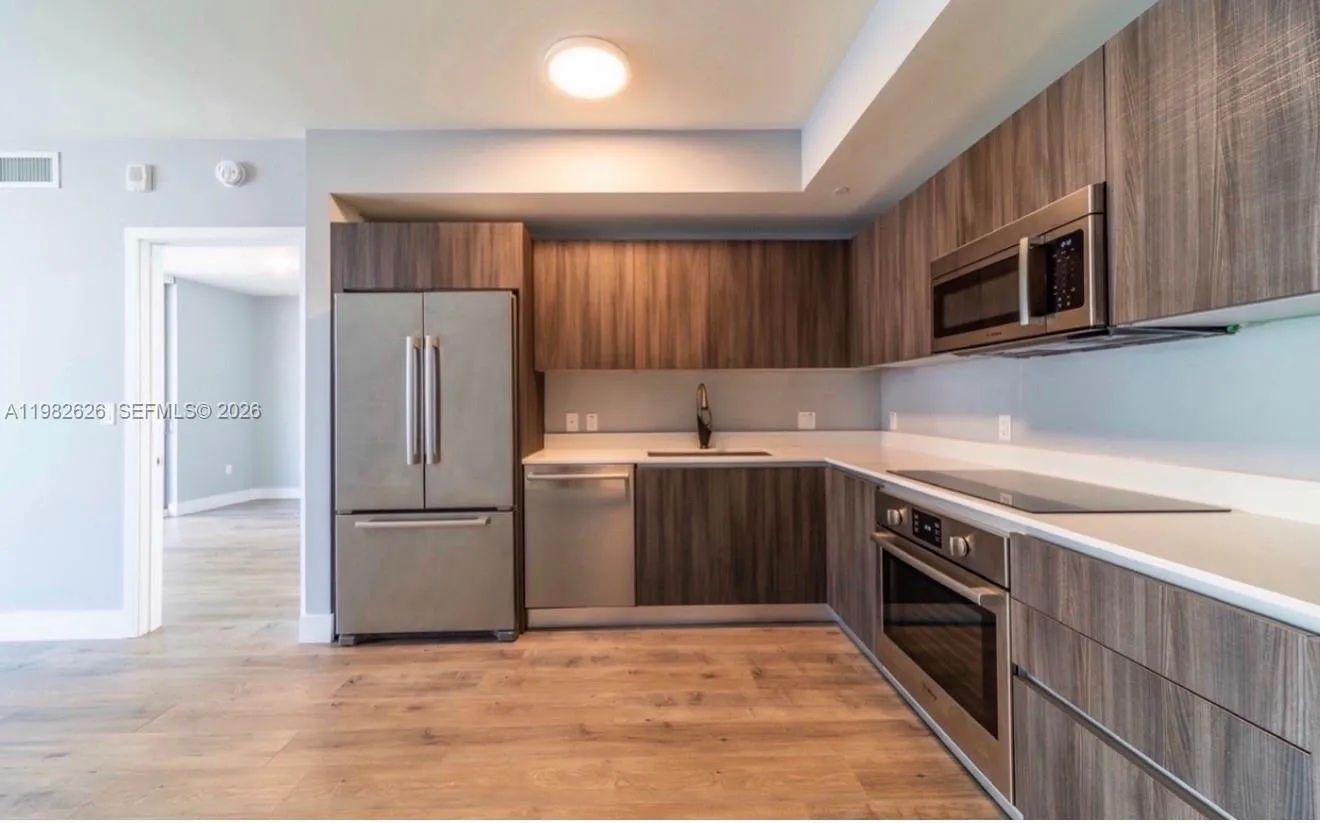 488 NE 18TH # 2703, Miami FL 33132