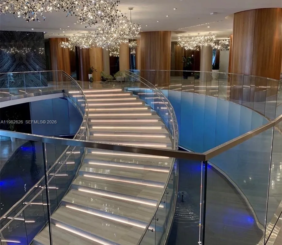 488 NE 18TH # 2703, Miami FL 33132