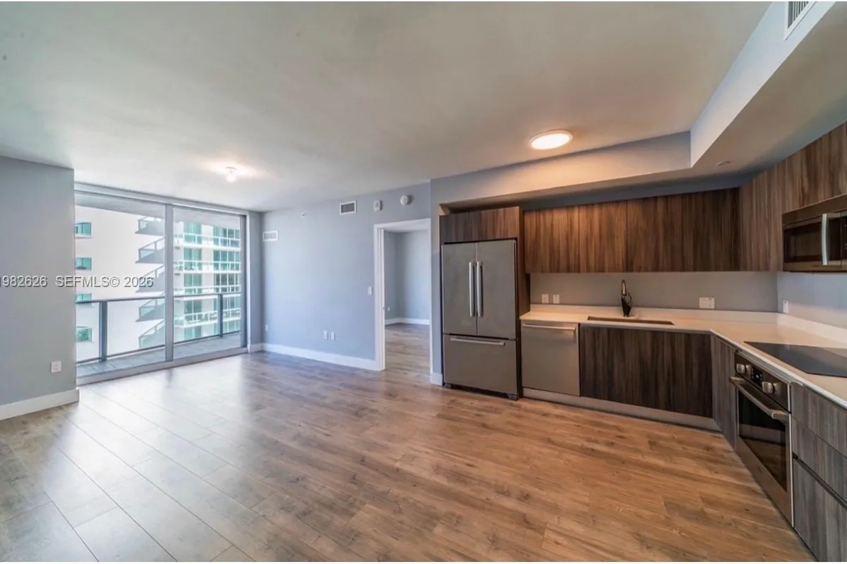 488 NE 18TH # 2703, Miami FL 33132