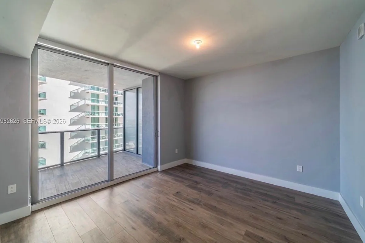 488 NE 18TH # 2703, Miami FL 33132