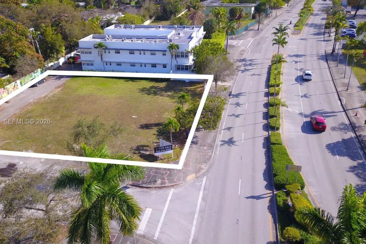 5215 Biscayne Blvd, Miami FL 33137