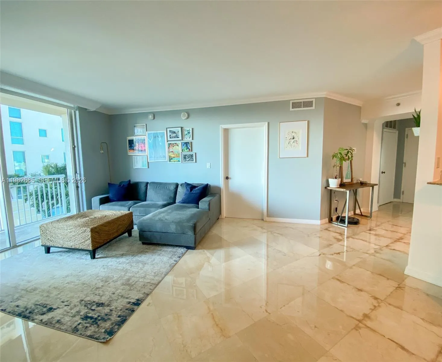 9055 SW 73rd Ct # 908, Miami FL 33156