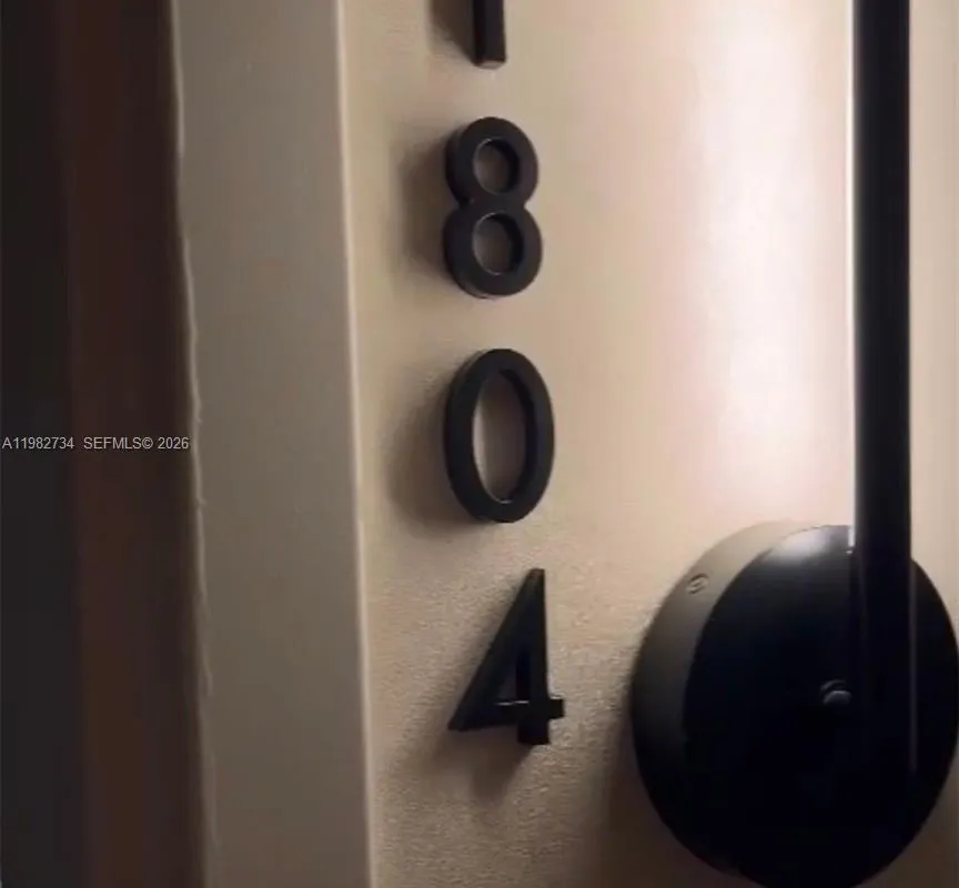 159 NE 6th St # 1804, Miami FL 33132