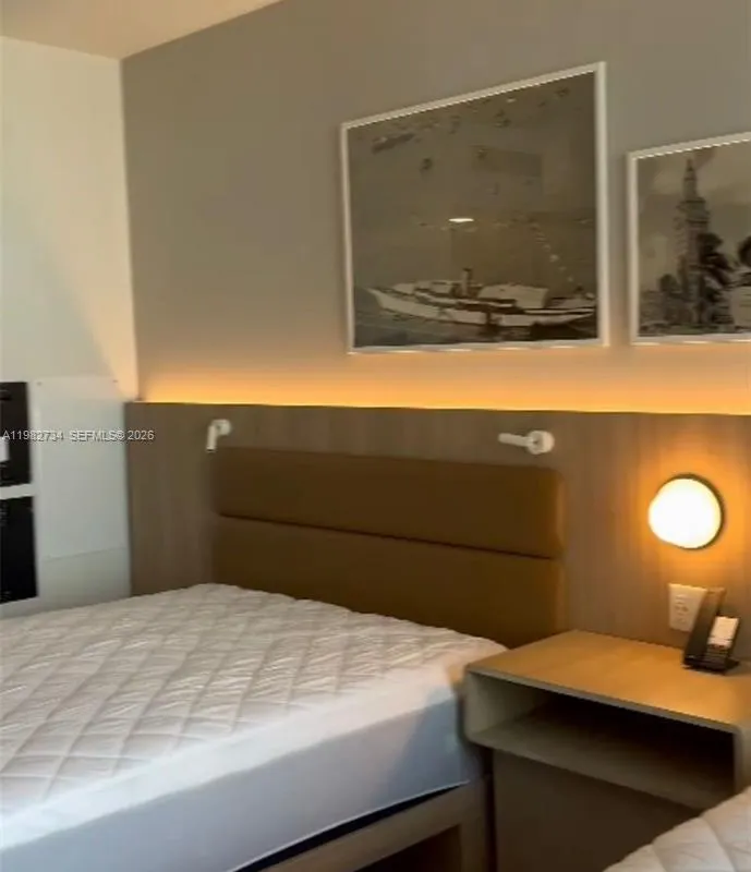 159 NE 6th St # 1804, Miami FL 33132