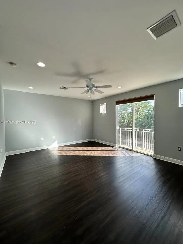 409 SW 5th St, Fort Lauderdale FL 33315