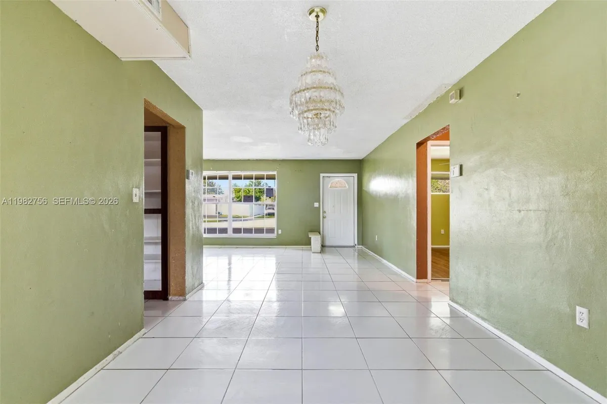 6600 NW 26th St, Sunrise FL 33313